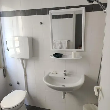 Diana Hotel